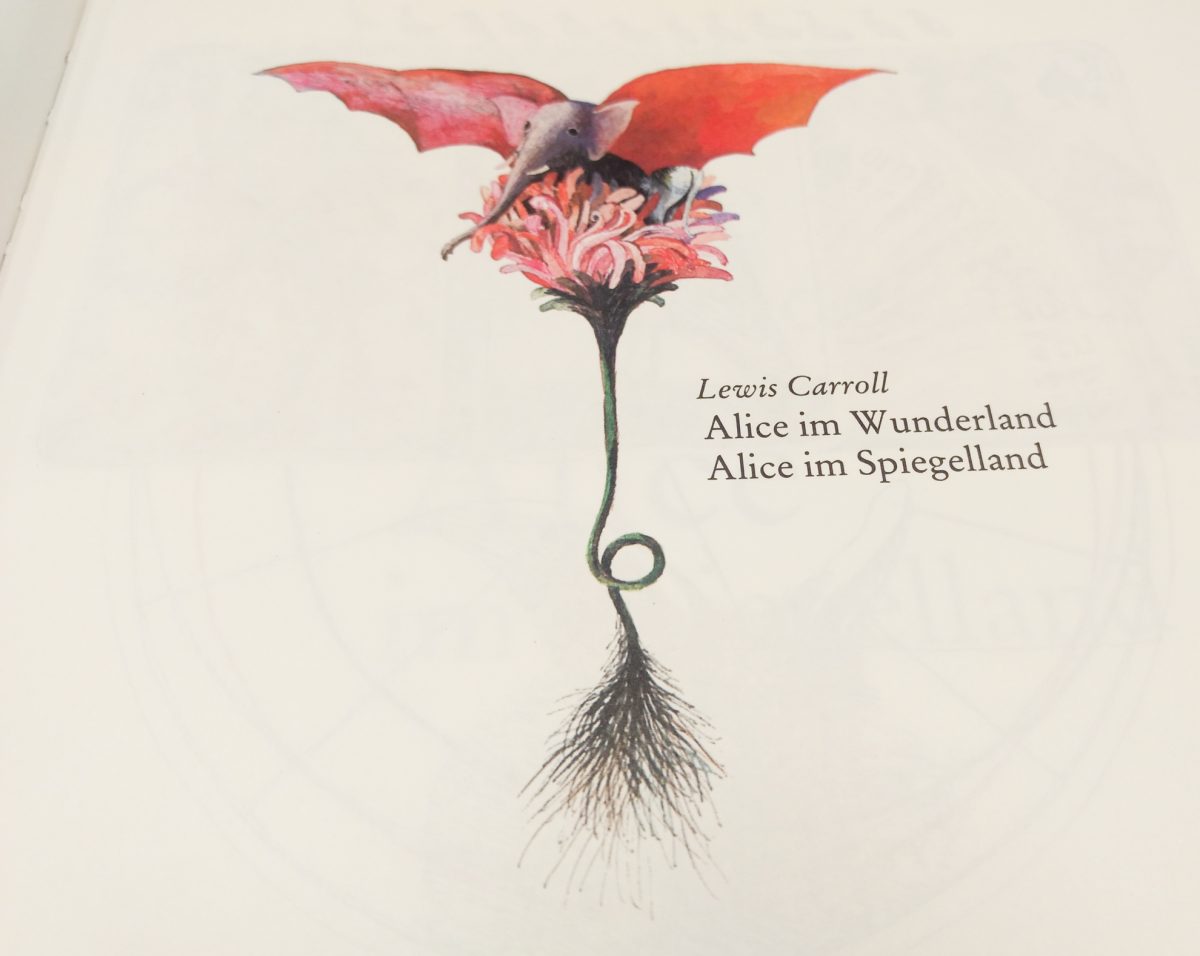 Lewis Carroll, Alice in WonderlandBücherregal